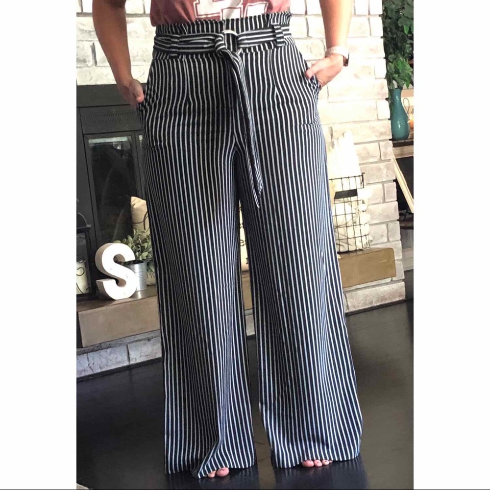 High-Waist Wide-Leg Striped Pant